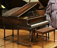 Saleman-Minature-Piano-SW4